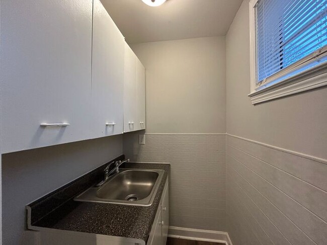 Foto del edificio - 1055 Browner St