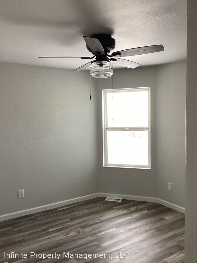 Foto del edificio - 3 br, 2 bath House - 108 11th Street, Unit A