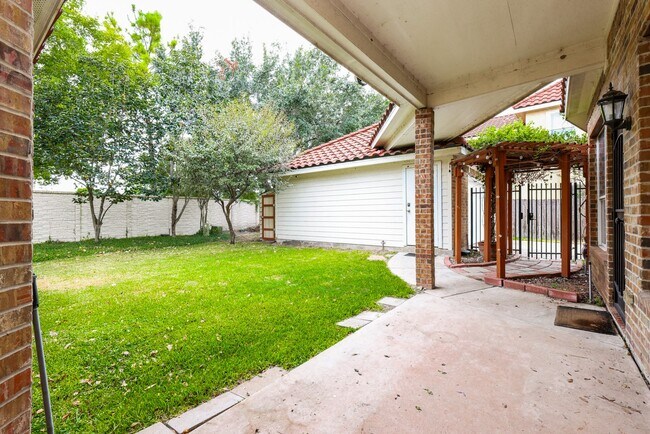 Foto del edificio - 48 Pebble Beach Ct