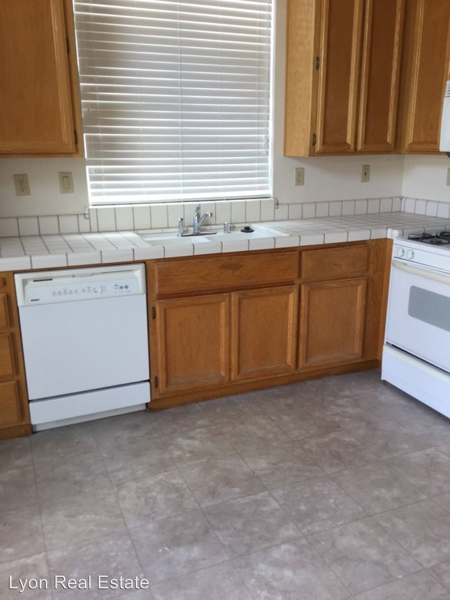 Building Photo - 3 br, 2 bath House - 6410 Emerald Drive