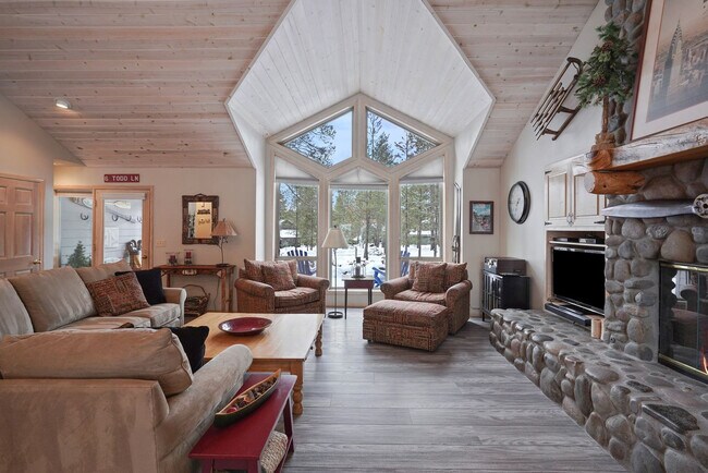 Foto del edificio - 17709 Todd Ln