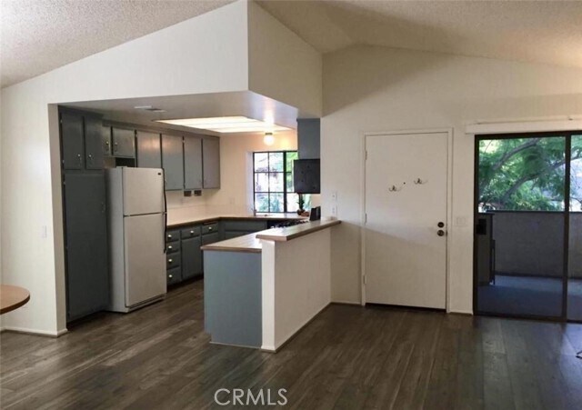 Foto del edificio - 21760 Laurelrim Dr