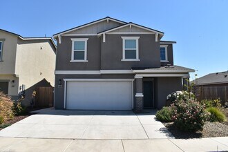Building Photo - 4554 Iris Ct