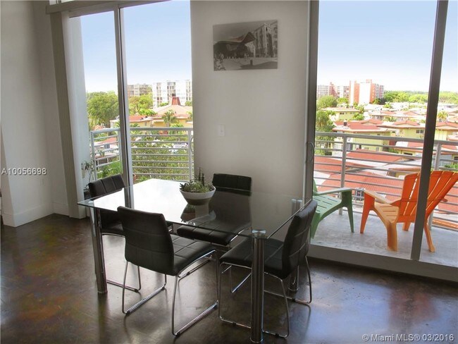 Foto del edificio - 1789 NE Miami Gardens Dr