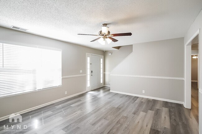 Building Photo - 5010 Boyd Dr