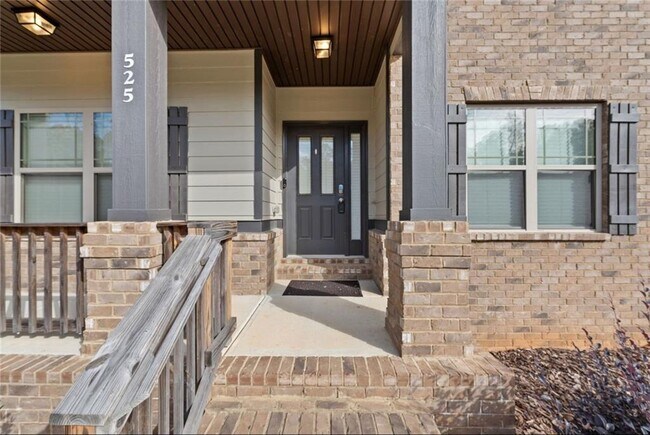 Foto del edificio - 525 Twelve Oaks Dr