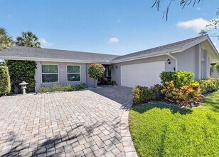 Building Photo - 4175 Bay Laurel Way
