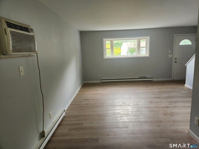 Foto del edificio - 1 Knollwood Dr