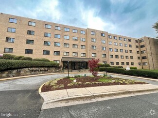 Building Photo - 8601 Manchester Rd