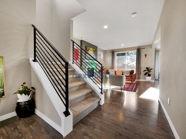 Foto del edificio - Gorgeous 3 Bed 2.5 Bath for Rent!