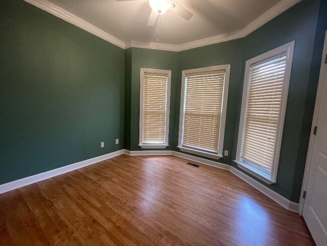 Building Photo - 1234 Hartsfield Dr