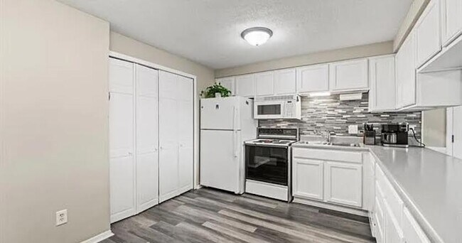 Foto del edificio - 1229 Trick Ave