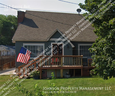 Building Photo - 111 Davis Ave