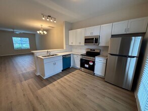 Building Photo - 202 Jordan Ln