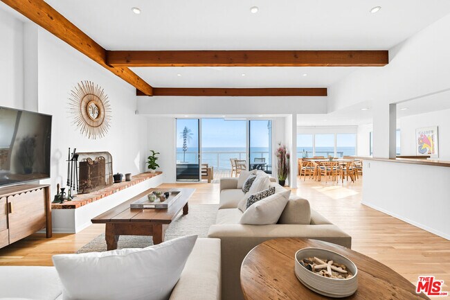 Foto del edificio - 21938 Pacific Coast Hwy