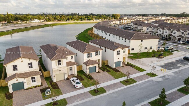 Foto del edificio - 2336 NW 130th St
