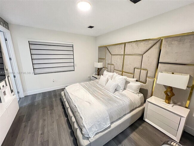Foto del edificio - 4386 NW 80th Ct