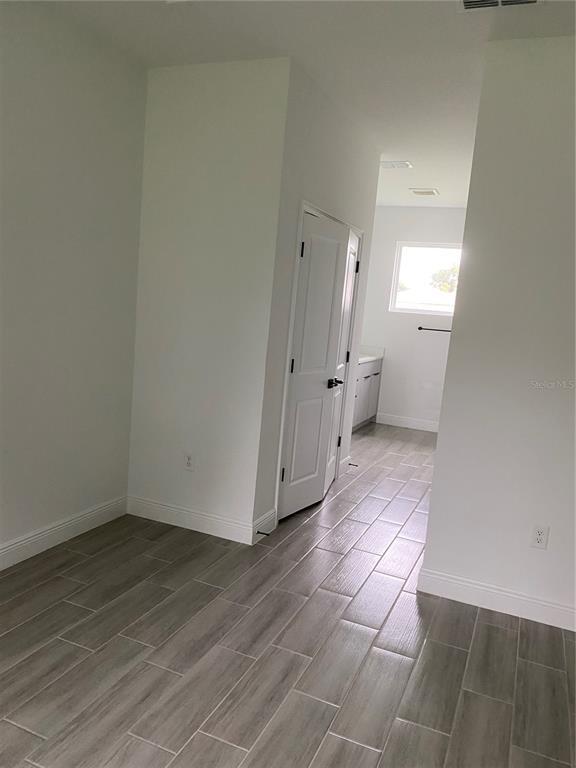 Building Photo - 703 Waxwing Ct