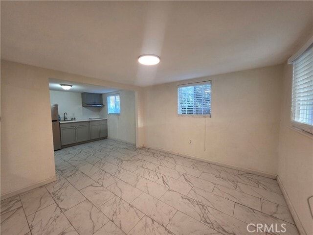 Foto del edificio - 523 Brookside Ave