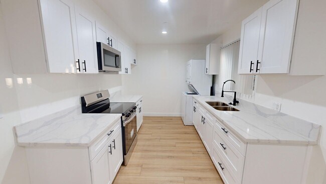 Foto del interior - 12159 Magnolia Blvd