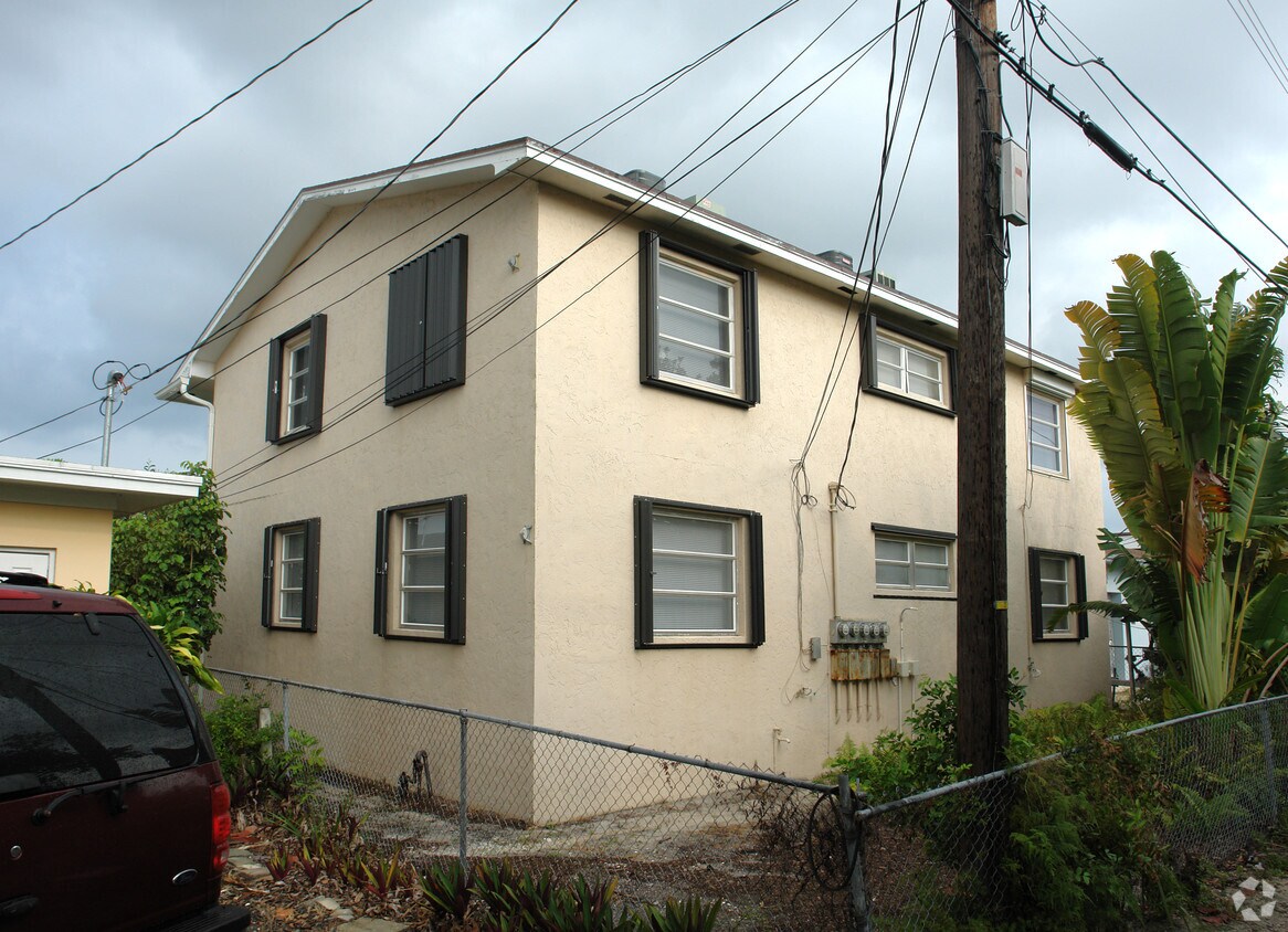 Building Photo - 626 N Federal Hwy