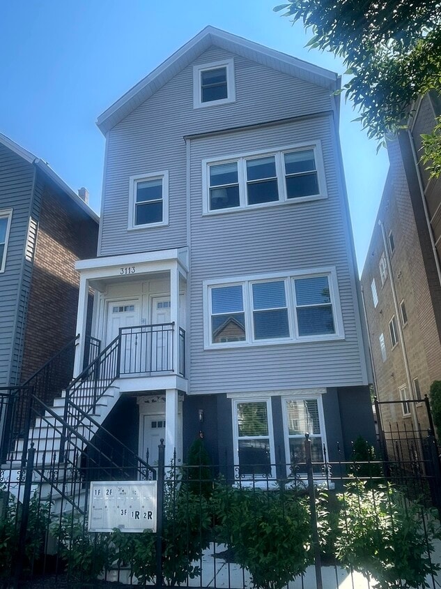 Primary Photo - 3113 N Seminary Ave