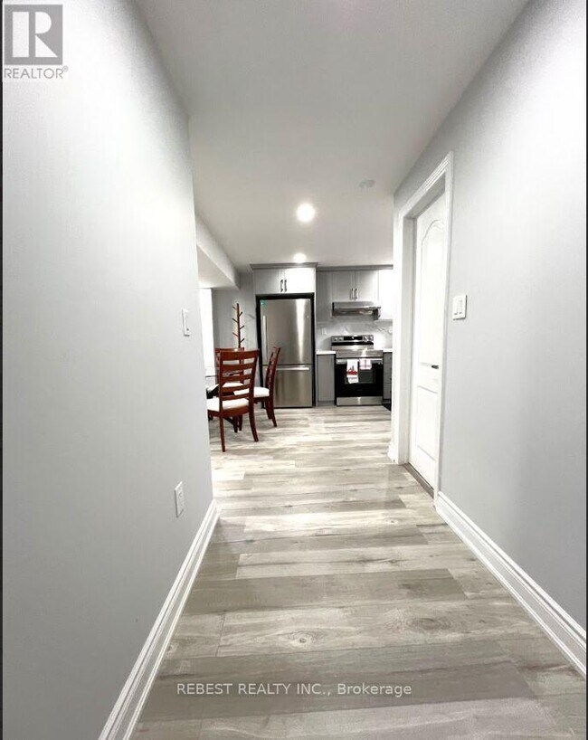 Photo du bâtiment - 116 Leadership Dr