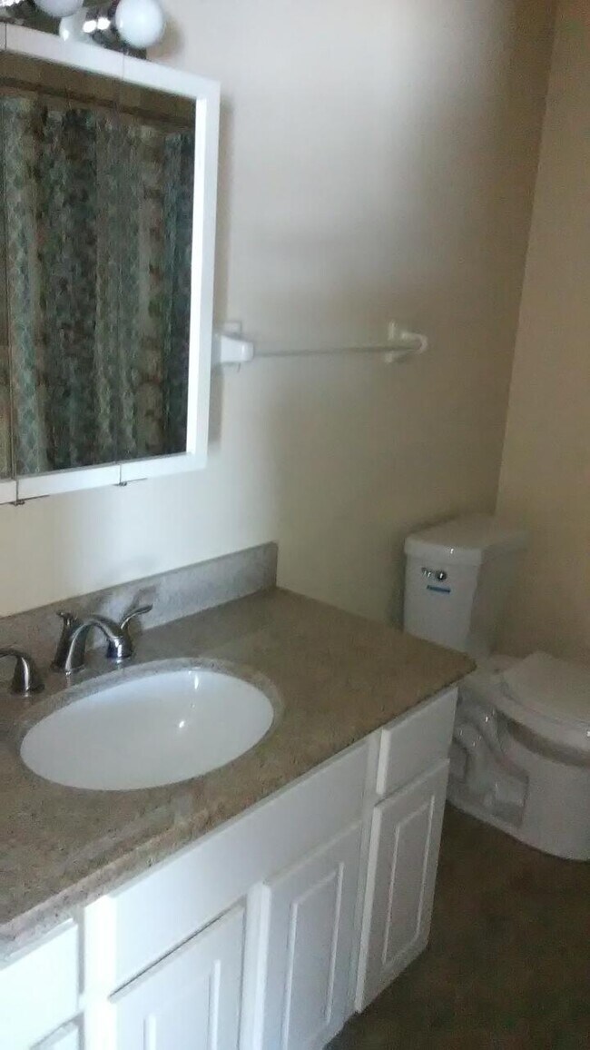 Foto del edificio - 5584 Guilford Rd