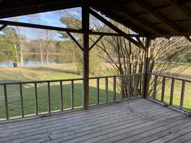 Building Photo - 47 Batson Rd