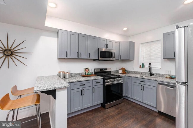 Photo - 708 S Curley St Townhome