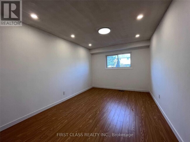 Building Photo - 2571 Palisander Ave