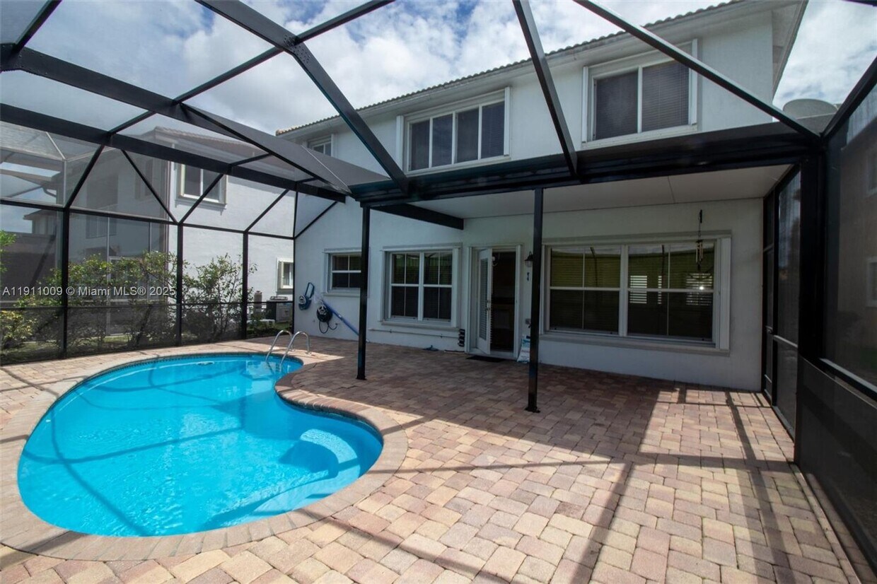 Foto principal - 5552 NW 125th Terrace