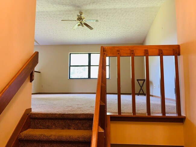 Foto del edificio - 3 BR 2.5 BA with attached 2-car garage - Gahanna Schools