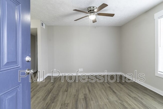 Foto del edificio - 103 Kingsridge Dr