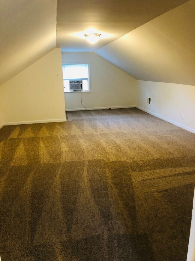 Building Photo - 6022 Club Rd