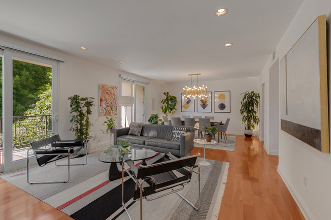 Foto del edificio - 8609 W West Knoll Dr
