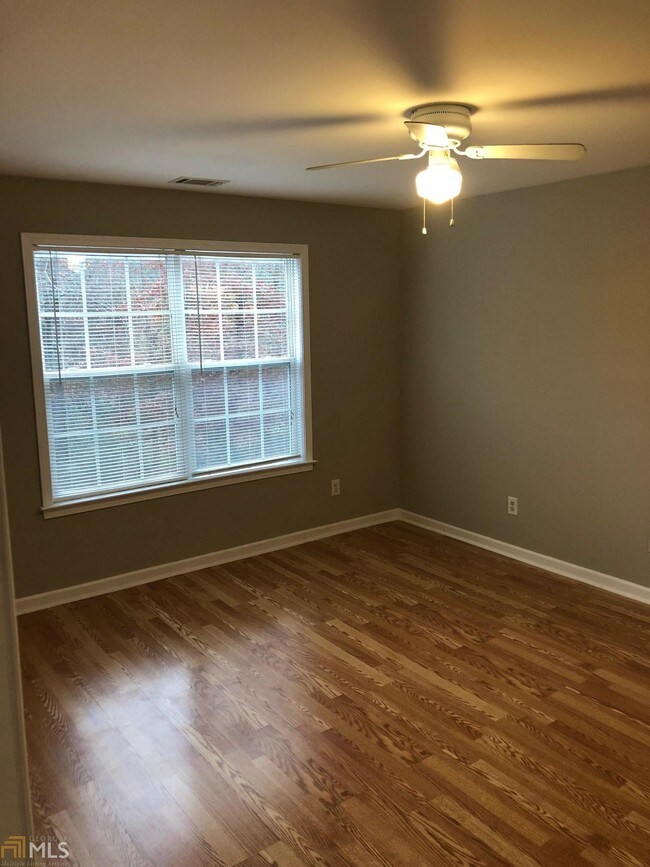 Foto del edificio - 147 Deer Run Trail SE