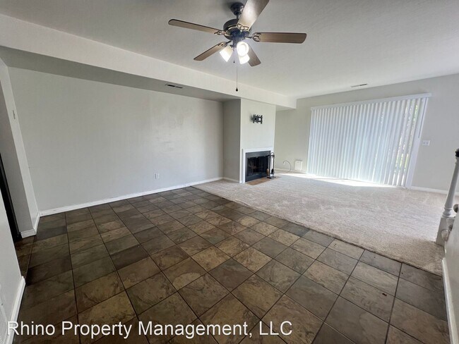 Building Photo - 2 br, 1.5 bath House - 831 W Summer Tree Dr