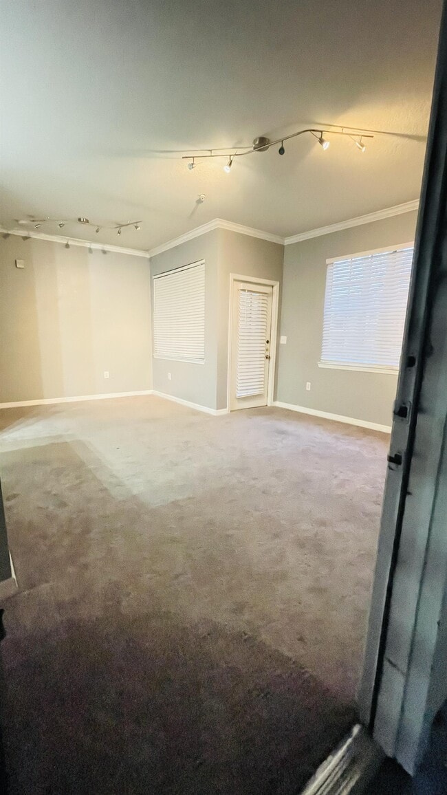 Building Photo - 2612 Robert Trent Jones Dr