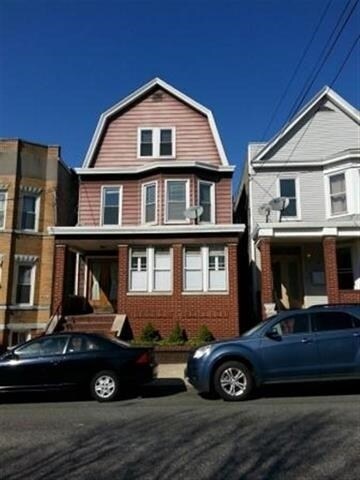 Primary Photo - 76 Fulton St