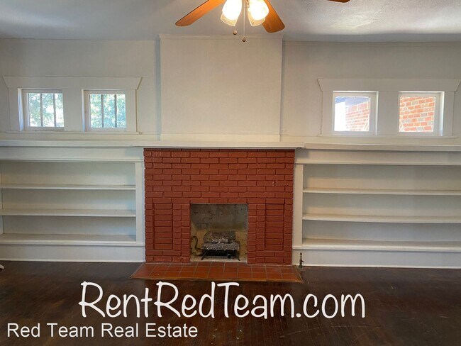 Building Photo - 3 br, 1 bath House - 2312 Mistletoe Ave