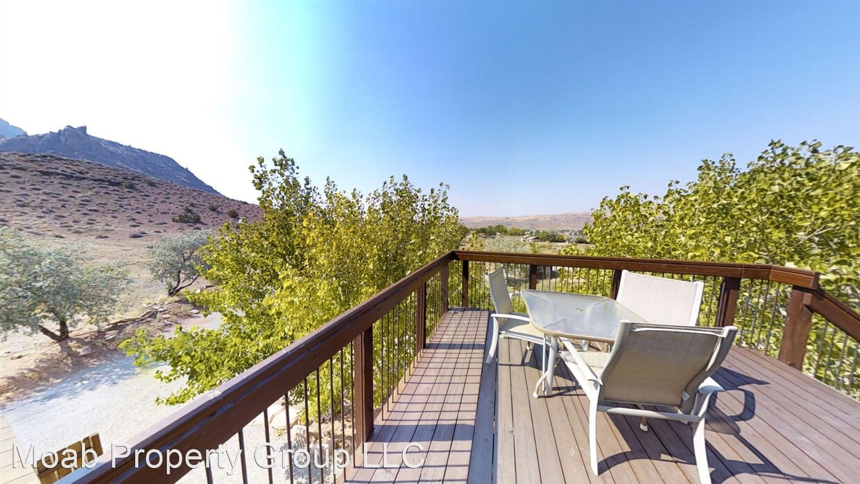 Foto principal - 2 br, 1 bath House - 2904 Rimrock Road