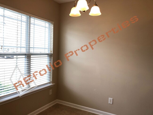 Foto del edificio - Beautiful 3 Bedroom 2.5 Bathroom 1 Car-Gar...