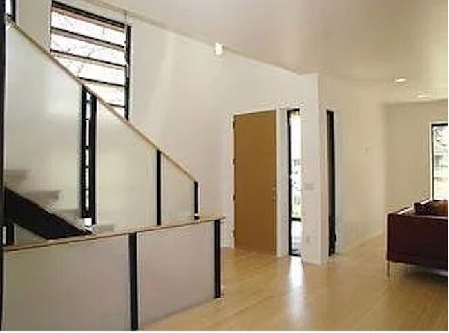 Foto del edificio - 2030 S Williams St