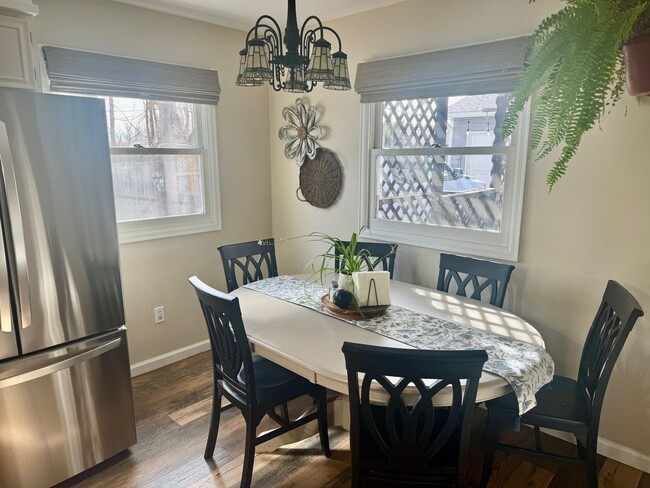 Building Photo - Home Sweet Home Loveland