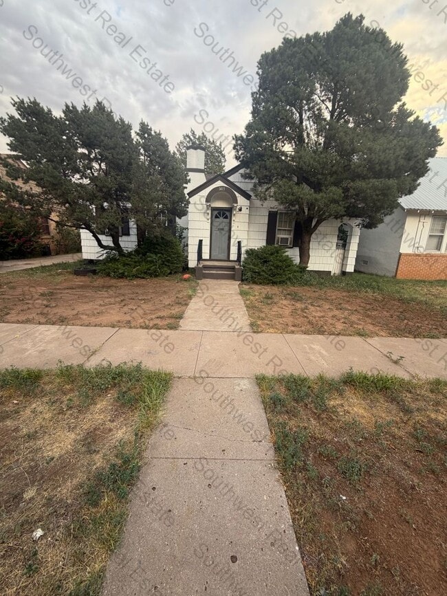 Building Photo - 1413 Axtell St
