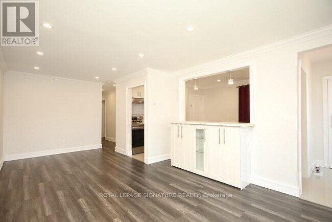 Building Photo - 134 Septonne Ave