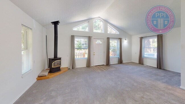 Foto del edificio - FIRST ADDITION - LAKE OSWEGO / SINGLE LEVE...