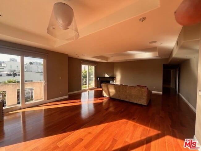 Building Photo - 8609 W Knl Dr