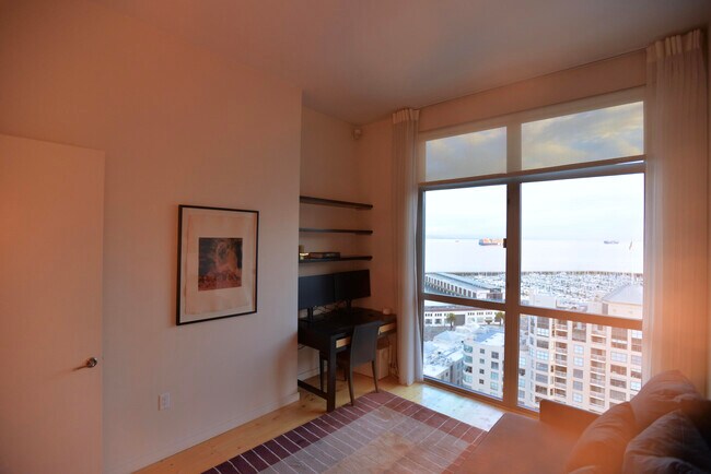 Building Photo - 219 Brannan St